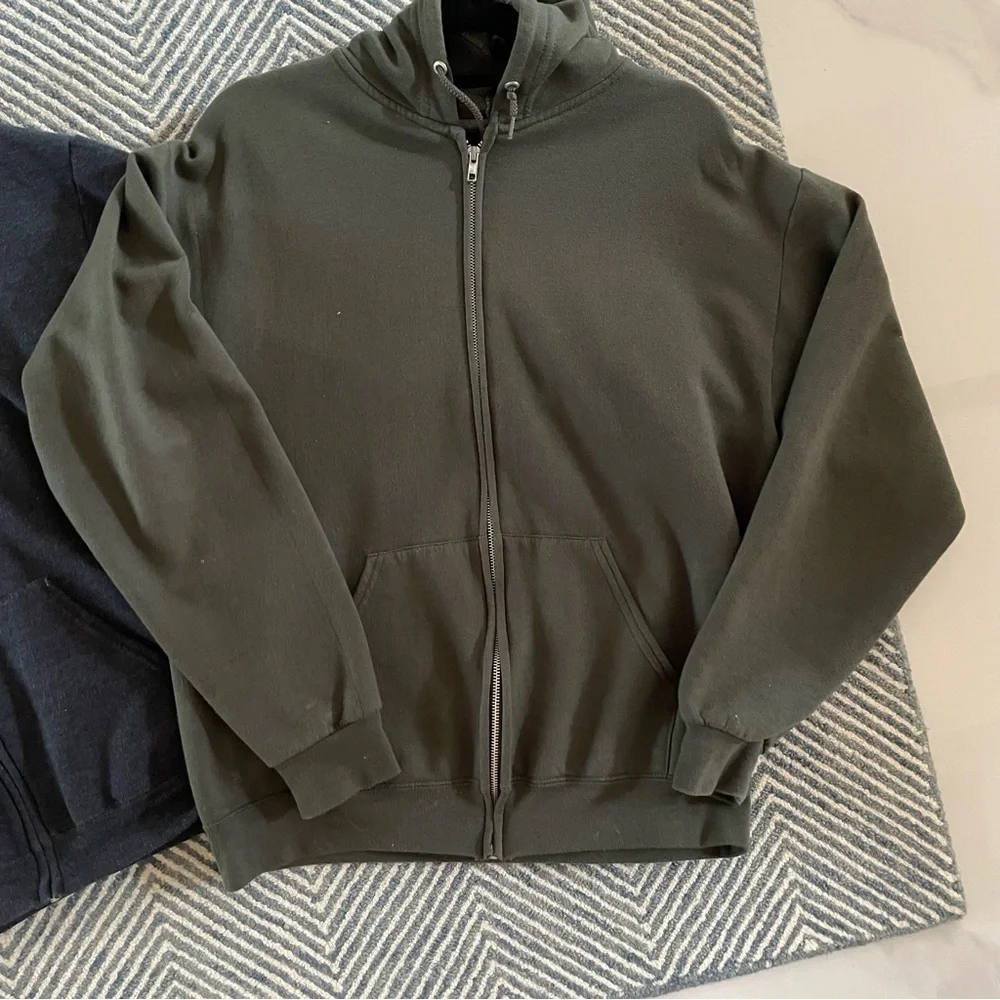 Zip up bundle - Picture 6 of 8